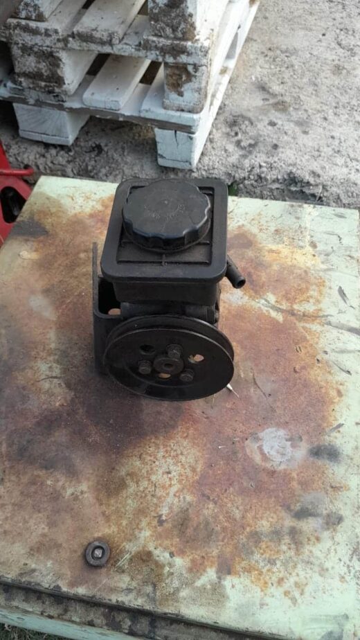Whatsapp Image 2025-09-14 At 17.14.27 Toyota 4Y Power Steering Pump Used | Brits Brothers™ Spares South Africa – main product image