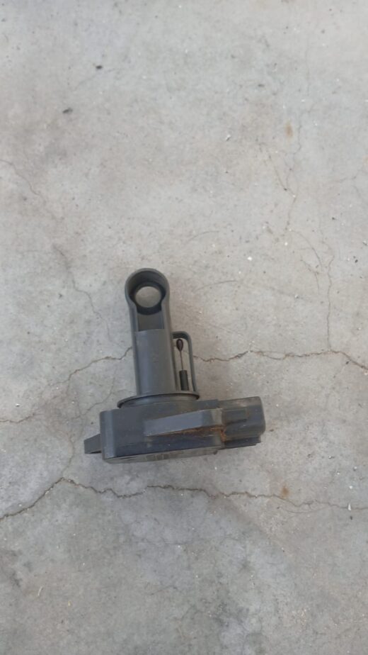 Whatsapp Image 2025-09-18 At 13.17.07 2007 Toyota Yaris 1.0L 1KR Mass Air Flow Sensor 2220422010 Used – tested spare part