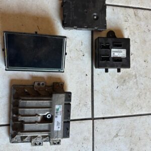 Renault Clio IV RS ECU Lockset Used | Brits Brothers™ Official Auto Parts Supplier – main product image