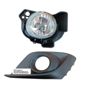 Mazda 3 RHS Fog Light & Fog Cover 14 16 – main product image
