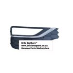 BB™ VW Amarok RHS Fog Cover 17 (With Chrome Moulding + PDC Hole) – main product image