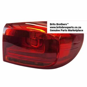 VW Tiguan RHS Outer Taillight 11 15 – main product image