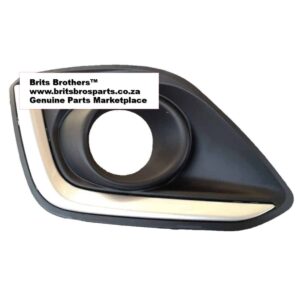 Suzuki Swift RHS Fog Cover 14 16 (W/Hole,W/Chrome Mldng) – main product image