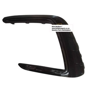 VW Tiguan R Line LHS Fog Cover 21 (Gloss Blk,W/Mldng Holes) – main product image