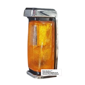 Nissan 1 Tonner LHS Corner Lamp 86 (Chrome) – main product image