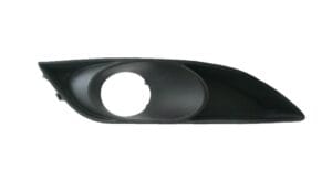 Toyota Auris RHS Fog Cover (W/Hole 07-10)