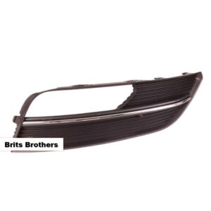 Audi A3 RHS Fog Cover 13 16 (W/Hole,W/Chrome Mldng) – main product image