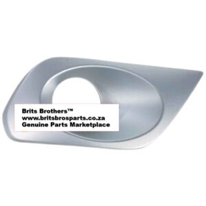 Renault Sandero Stepway RHS Fog Cover 17 22 (W/ Fog Light Hole) – main product image