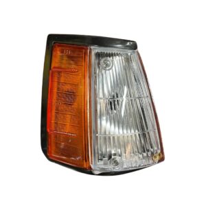 Toyota Conquest RHS Corner Lamp 85 (Clear/Amber) – main product image