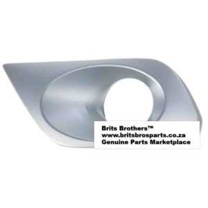 Renault Sandero Stepway LHS Fog Cover 17 22 (W/ Fog Light Hole) – main product image