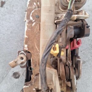 Dodge Caliber Door Lock Used | Affordable Dodge Spares South Africa – main product image
