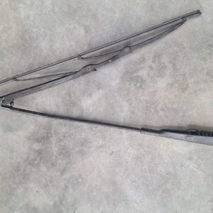 Dodge Caliber Wiper Arm Used | Affordable Dodge Spares South Africa – front view