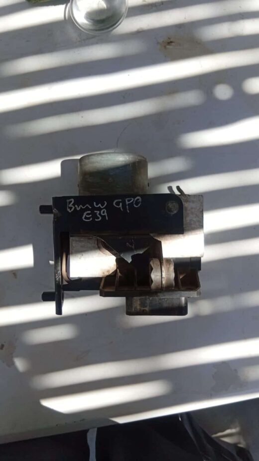 BMW E39 ABS Pump Used | Affordable BMW Spares South Africa – front view