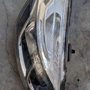 Renault Clio 4 Left Headlight Used – Affordable OEM Replacement | Brits Brothers™ – main product image