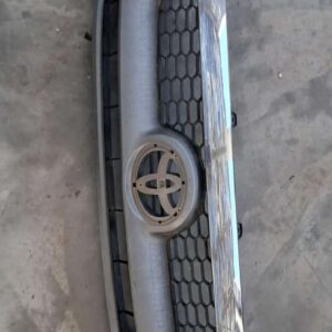 Toyota Hilux D4D Chrome Grill Used – OEM Replacement | Brits Brothers™ – main product image