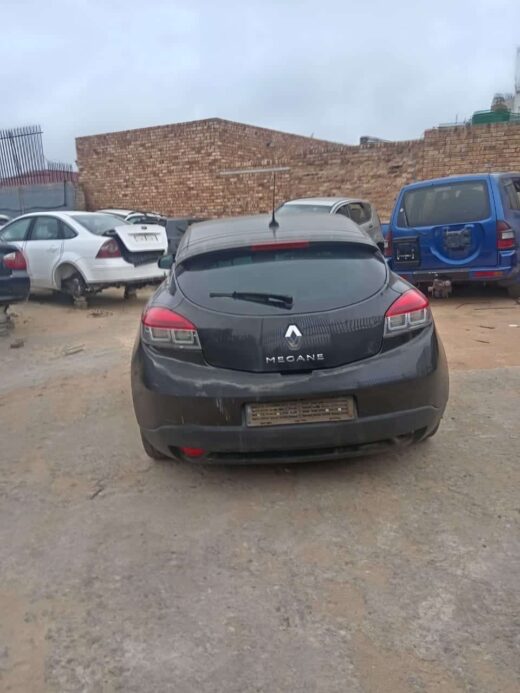 Whatsapp Image 2025-10-18 At 14.11.24 (1) 2010 Renault Megane 3 Stripping for Spares | OEM Renault Used Spares South Africa – main product image