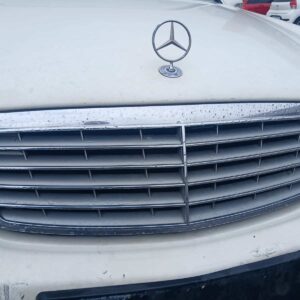 Mercedes W211 Main Grill Used | OEM Mercedes Exterior Spares South Africa – main product image