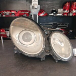 Mercedes W211 Right Normal Headlight Used | OEM Mercedes Lighting South Africa – main product image