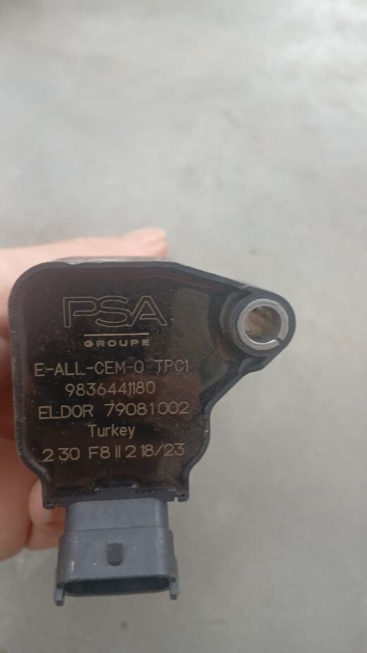 Peugeot Citroen Opel 1.2 Ignition Coil 9836441180 Used | Tested OEM Coil Pack South Africa – installed view