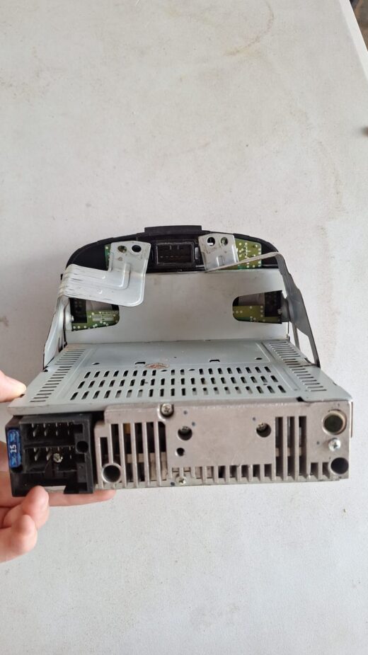 Whatsapp Image 2025-11-19 At 11.57.44 Hyundai i10 Radio Used | OEM Audio Unit Replacement for i10 – main product image
