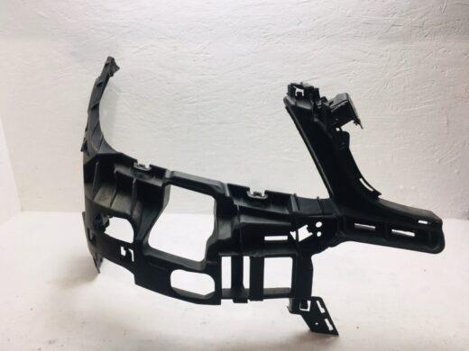 Front Bumper Bracket Right Hand Side Aluminium 07-13 (Mercedes Benz C Class W204) 1 Front Bumper Bracket Right Hand Side Aluminium 2007-2013 (Mercedes Benz C Class W204) auto part product photo