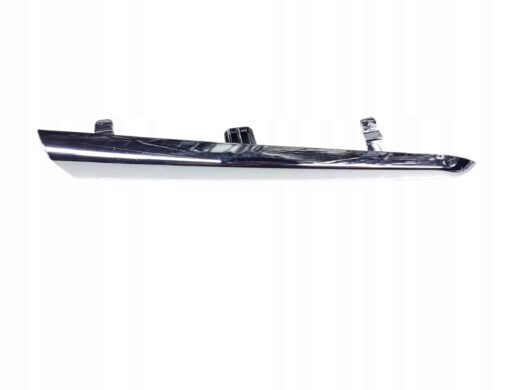 Front Bumper Mould Chrome Hatchback Right Hand Side 16-18 (Toyota Yaris) 1 Front Bumper Mould Chrome Hatchback Right Hand Side 2016-2018 (Toyota Yaris) auto part product photo