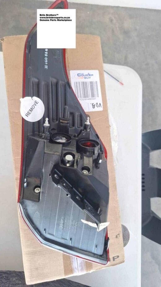 2017 Hyundai Creta LHS Left Tail Light ™ auto part photo 2