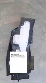 2017 Hyundai Elantra Rf Fender Liner ™ auto part product photo