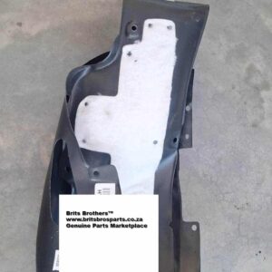 2017 Hyundai Elantra Rf Fender Liner ™ auto part product photo