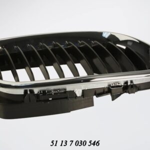 Bonnet Grille BMW E46 3 Series Facelift Schwartz Right auto part product photo