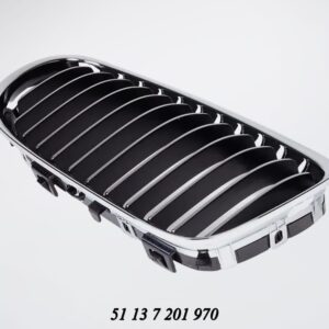 Bonnet Grille BMW E90 E91 3 Series Black & Chrome With Frame Lci Models Right auto part product photo