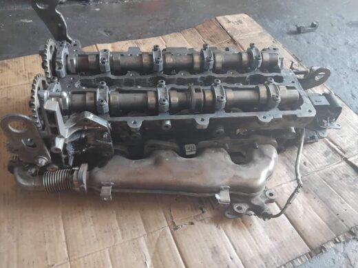 Mercedes W205 651 Complete Cylinder Head auto part photo 2
