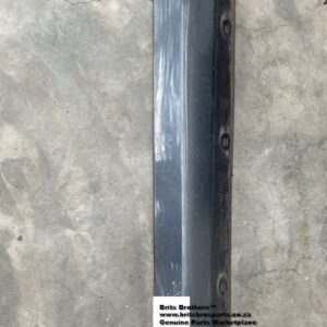 Mercedes W204 LHS Left Side Sill Cover Part auto part product photo