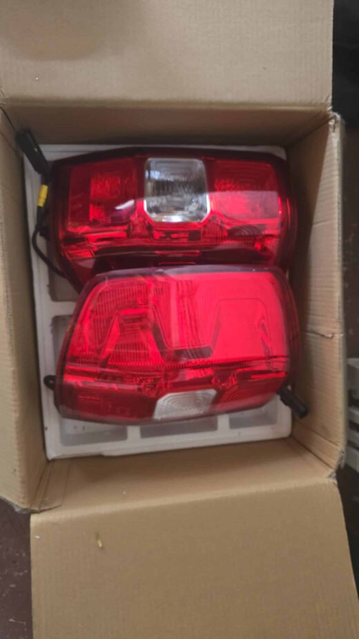 1000103137-1.Jpg 2025 Ford Ranger Xlt Tail Light Set auto part product photo