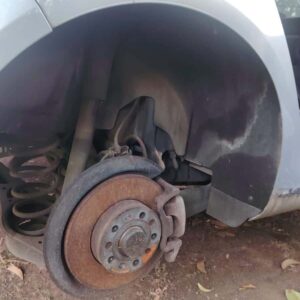 Golf 5 Fsi 2lt Wheel Arch Inner Cover auto part product photo