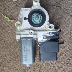 Golf 5 Fsi 2lt R Front Window Mechanism auto part product photo