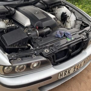 BMW E39 540i Breaking For Parts auto part photo 2