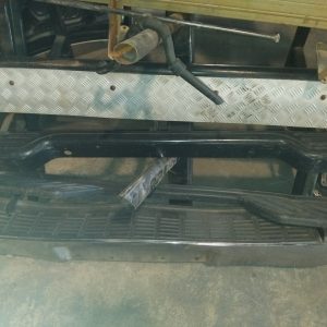 1990s era tailgate (pickup trucks and suv) auto part product photo