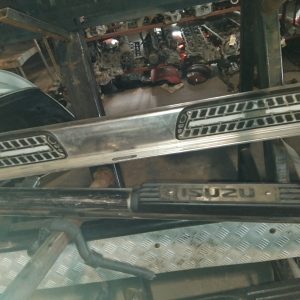 Isuzu Dmax step auto part product photo